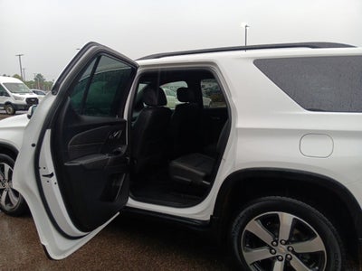 2022 Chevrolet Traverse LT Leather