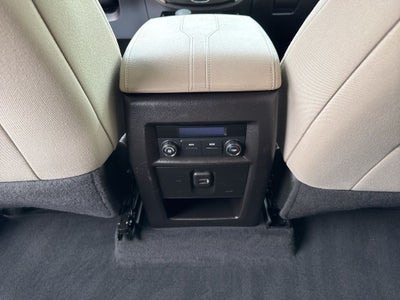 2022 Chevrolet Traverse LS w/1FL