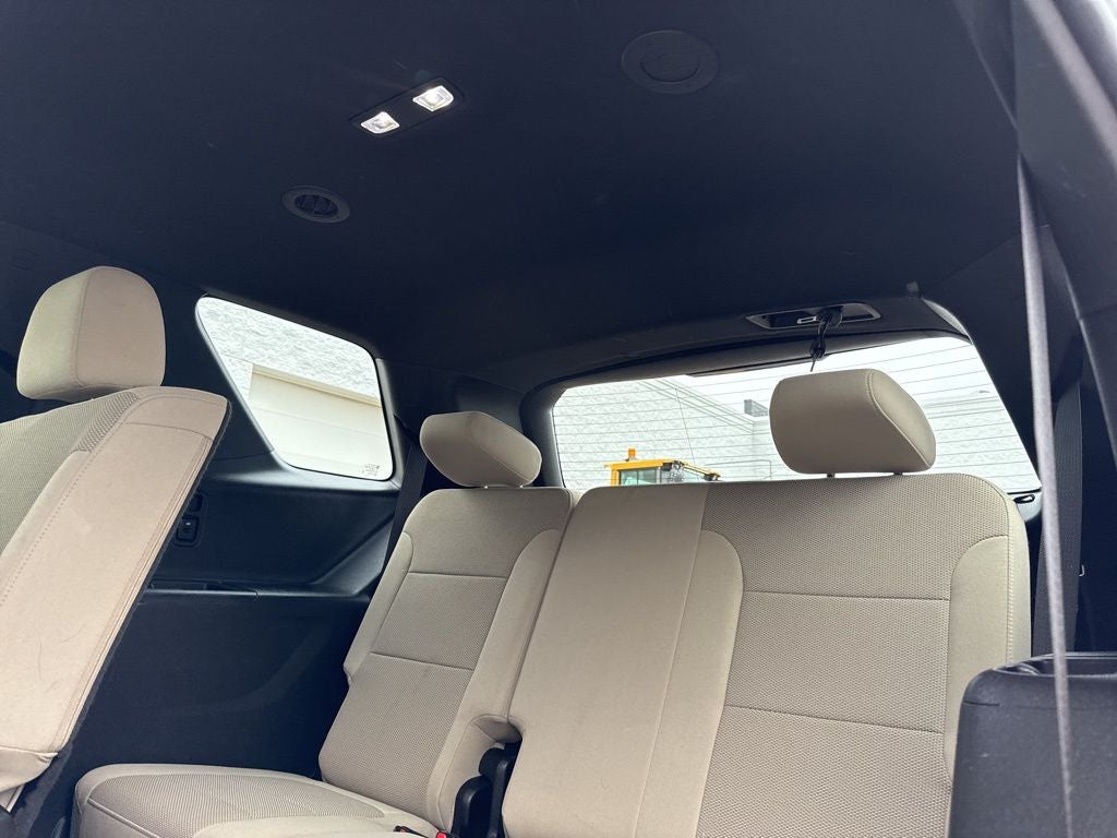 2022 Chevrolet Traverse LS w/1FL