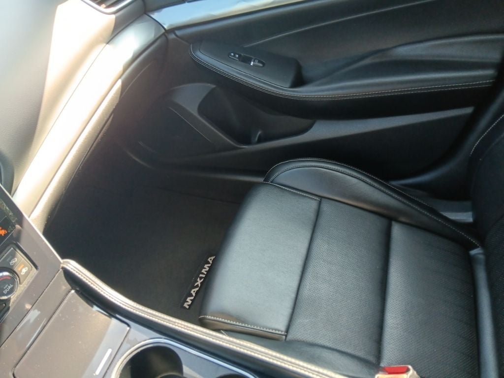 2023 Nissan Maxima SV