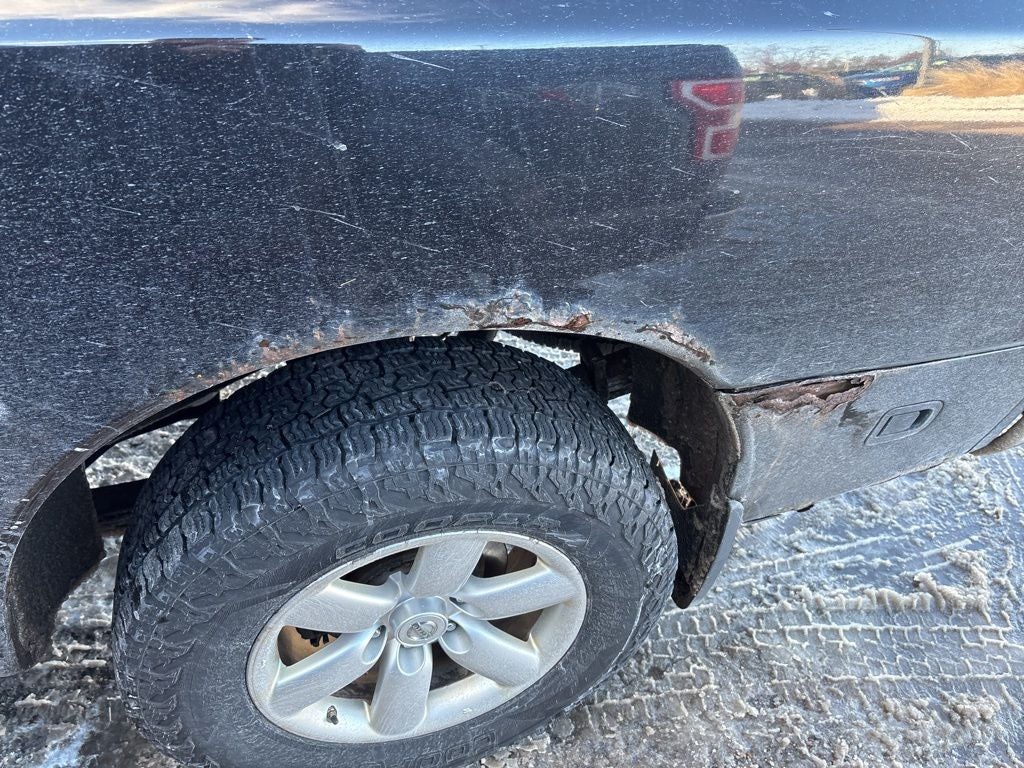 2014 Nissan Titan SV