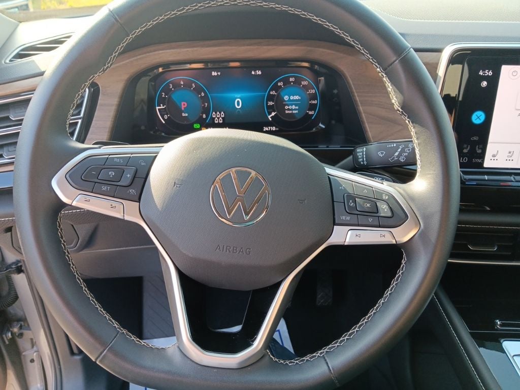 2026 Volkswagen Atlas 2.0T SE w/ Technology