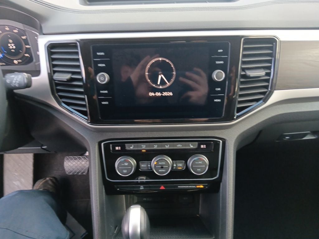 2023 Volkswagen Atlas 3.6L V6 SE w/Technology