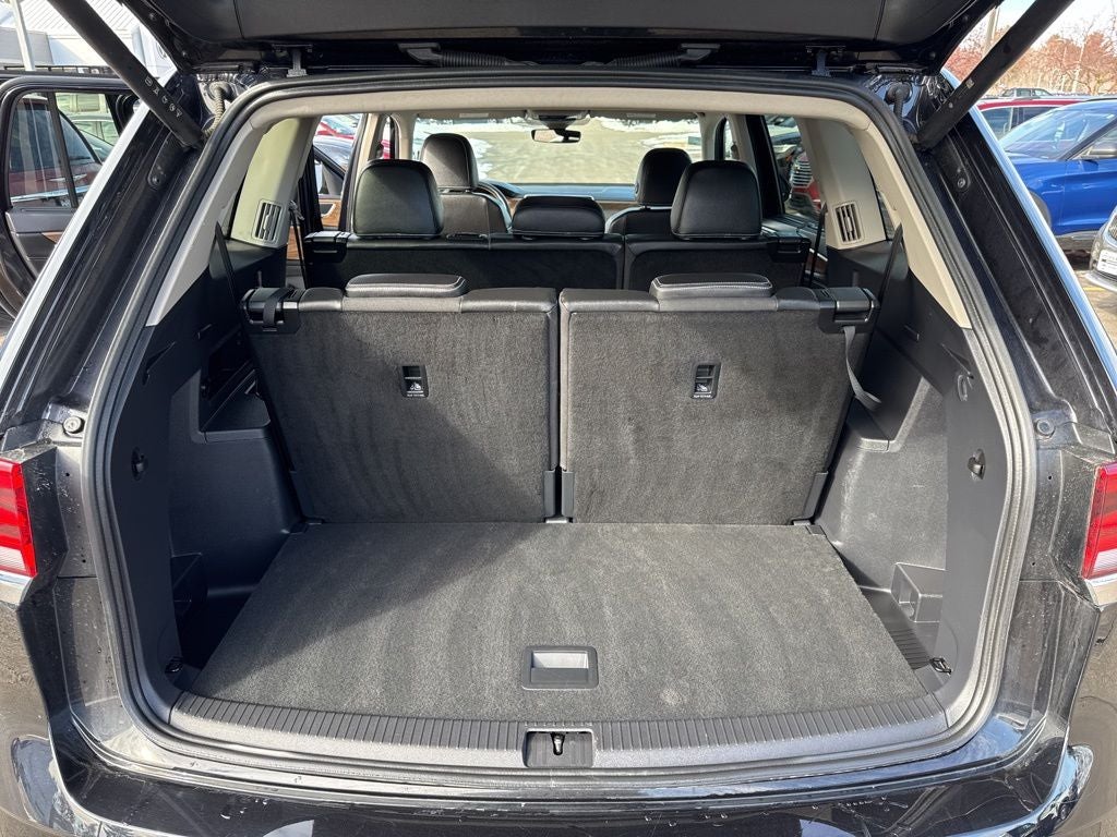 2025 Volkswagen Atlas 2.0T SE w/Technology