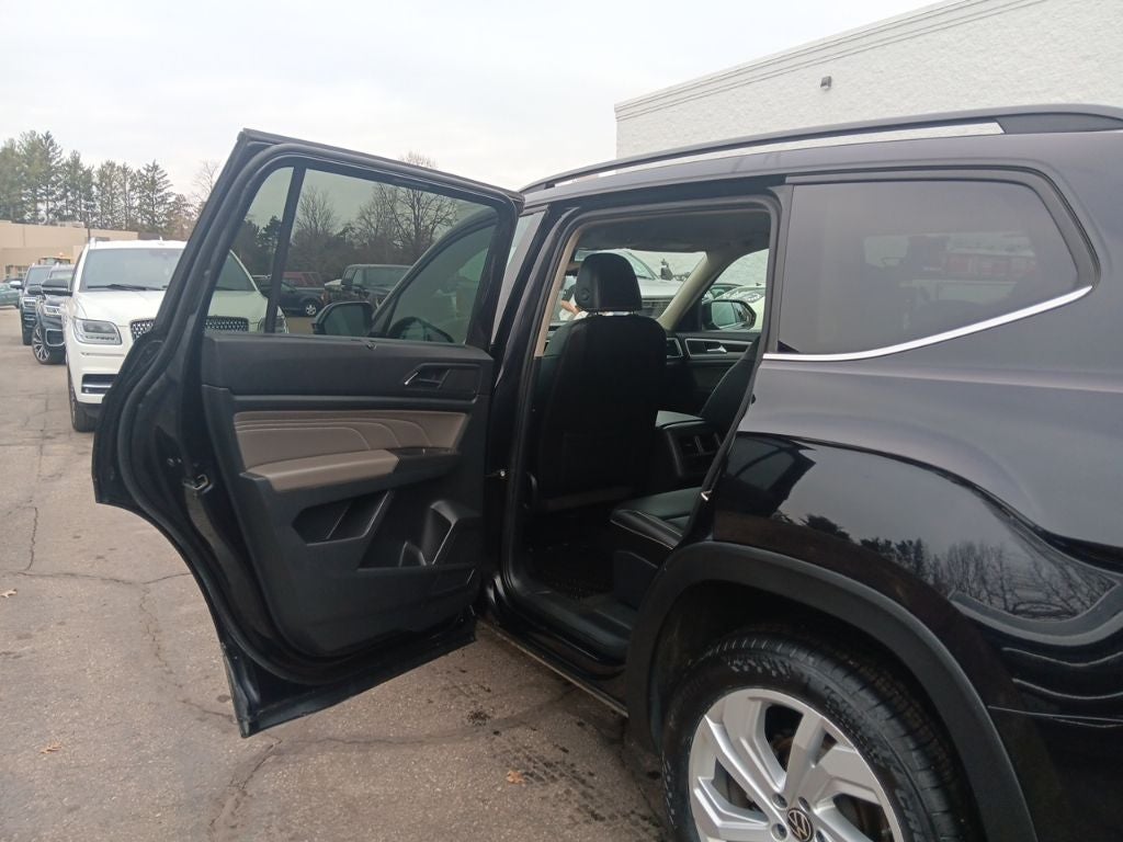 2023 Volkswagen Atlas 3.6L V6 SE w/Technology