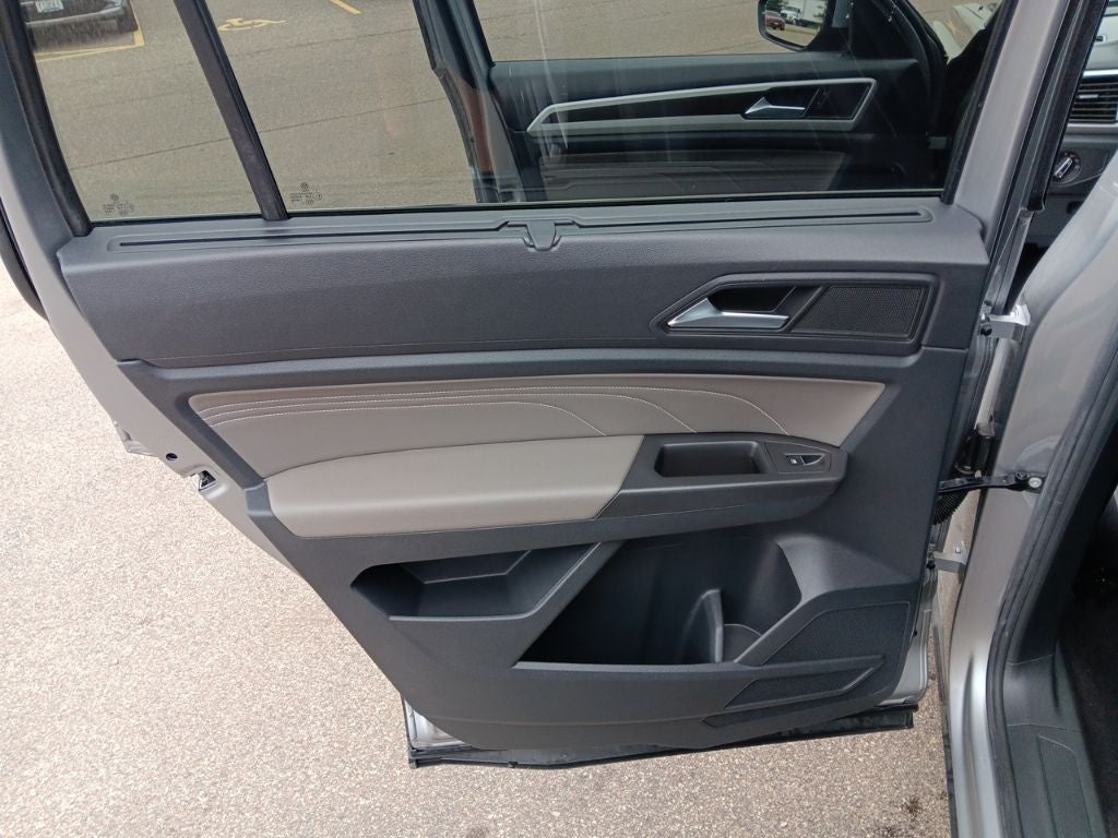2023 Volkswagen Atlas 3.6 SE w/ Technology