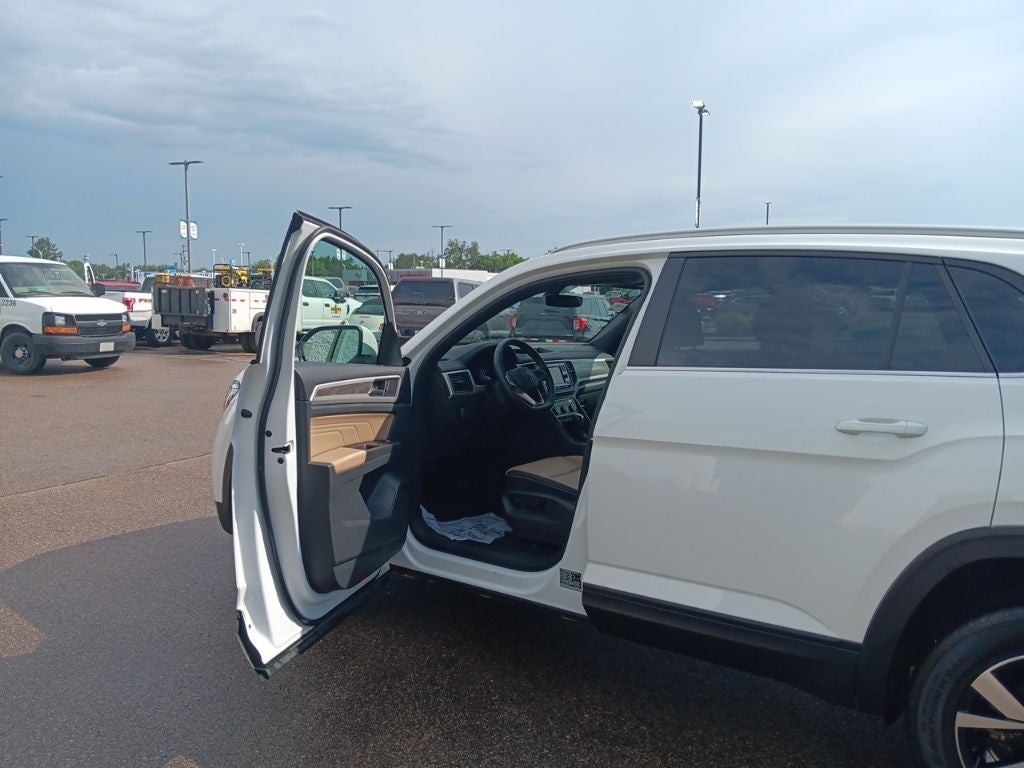 2022 Volkswagen Atlas Cross Sport 2.0T SE