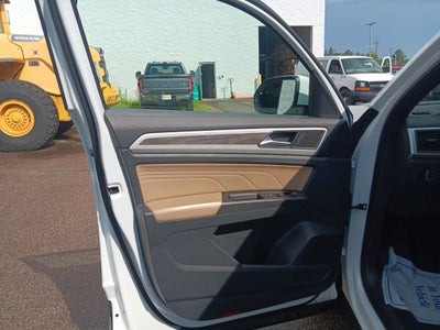 2022 Volkswagen Atlas Cross Sport 2.0T SE