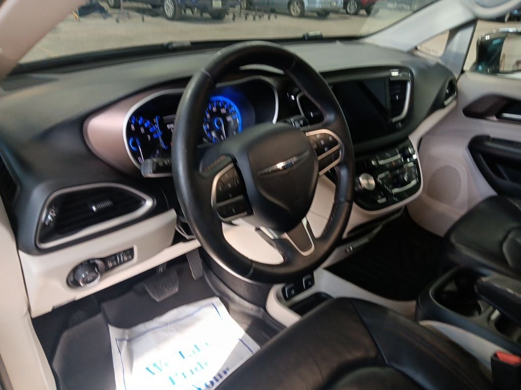 2017 Chrysler Pacifica Touring L