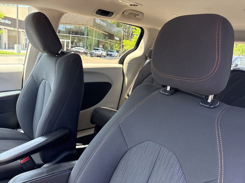 2017 Chrysler Pacifica Touring
