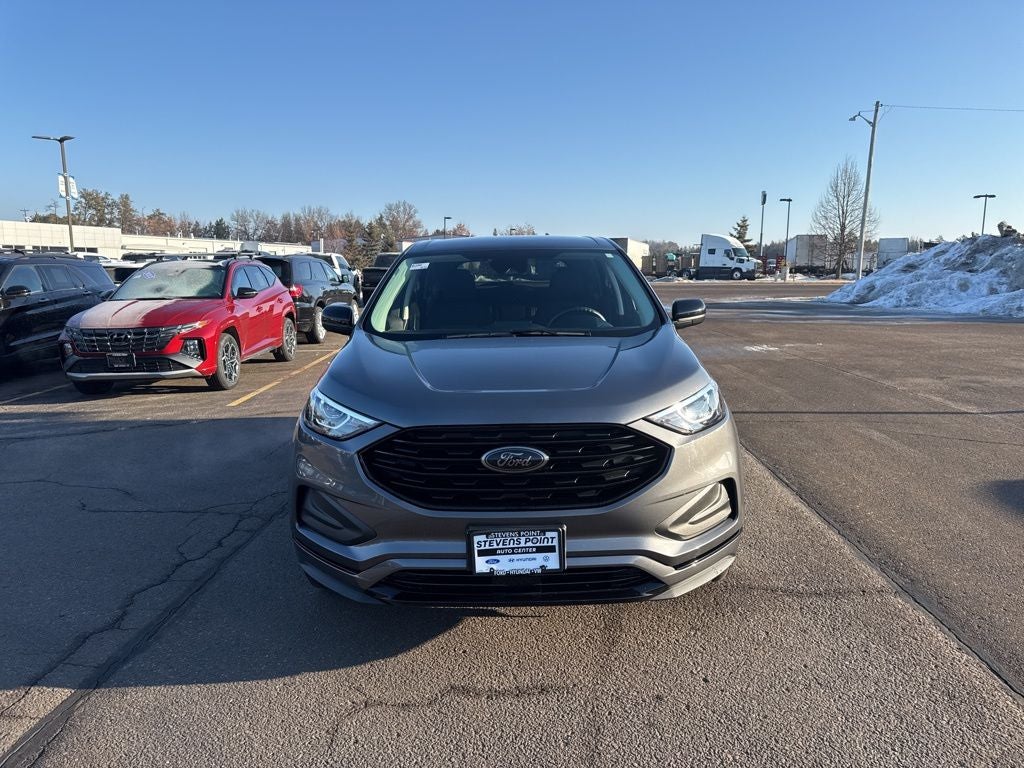 2023 Ford Edge SE