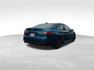 2025 Toyota Camry SE HYBRID