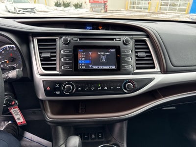 2017 Toyota Highlander LE