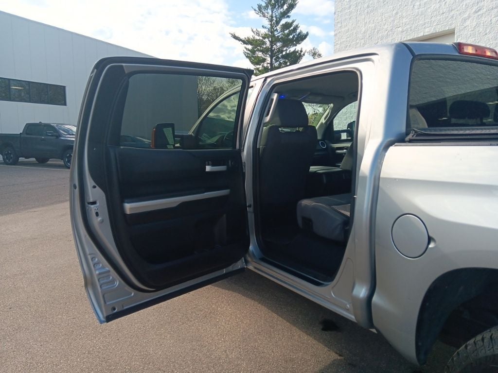 2016 Toyota Tundra SR5