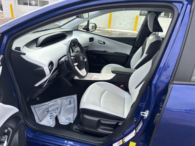 2017 Toyota Prius Three Touring