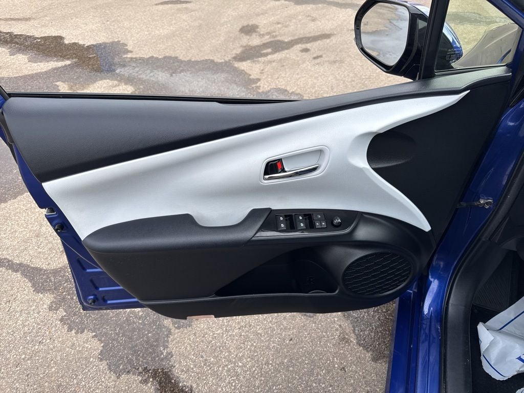 2017 Toyota Prius Three Touring