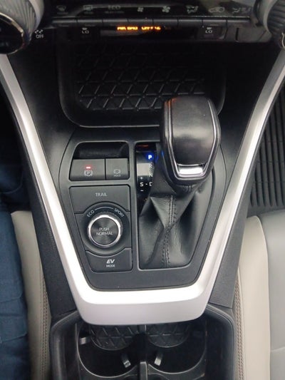 2022 Toyota RAV4 Hybrid XLE Premium