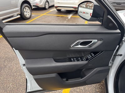 2025 Land Rover Range Rover Velar Dynamic SE