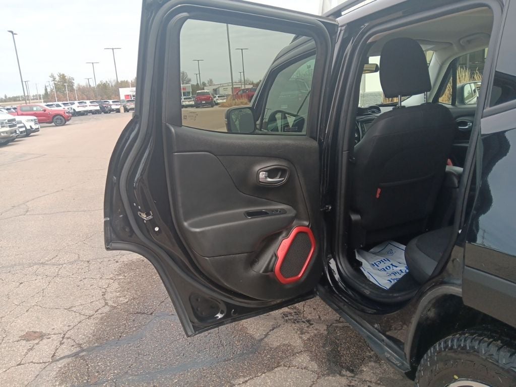2017 Jeep Renegade Trailhawk